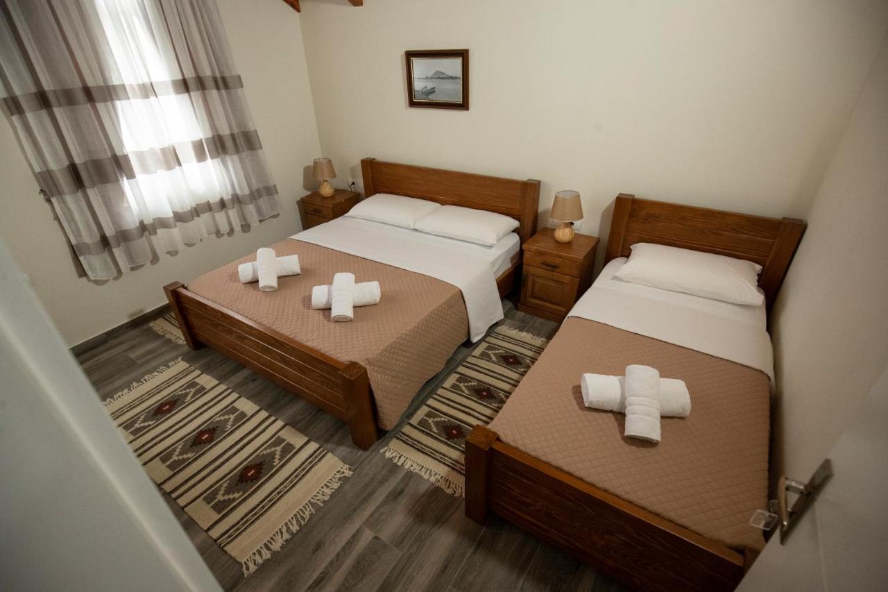 Xhuli Guesthouse Shkodër Exterior foto