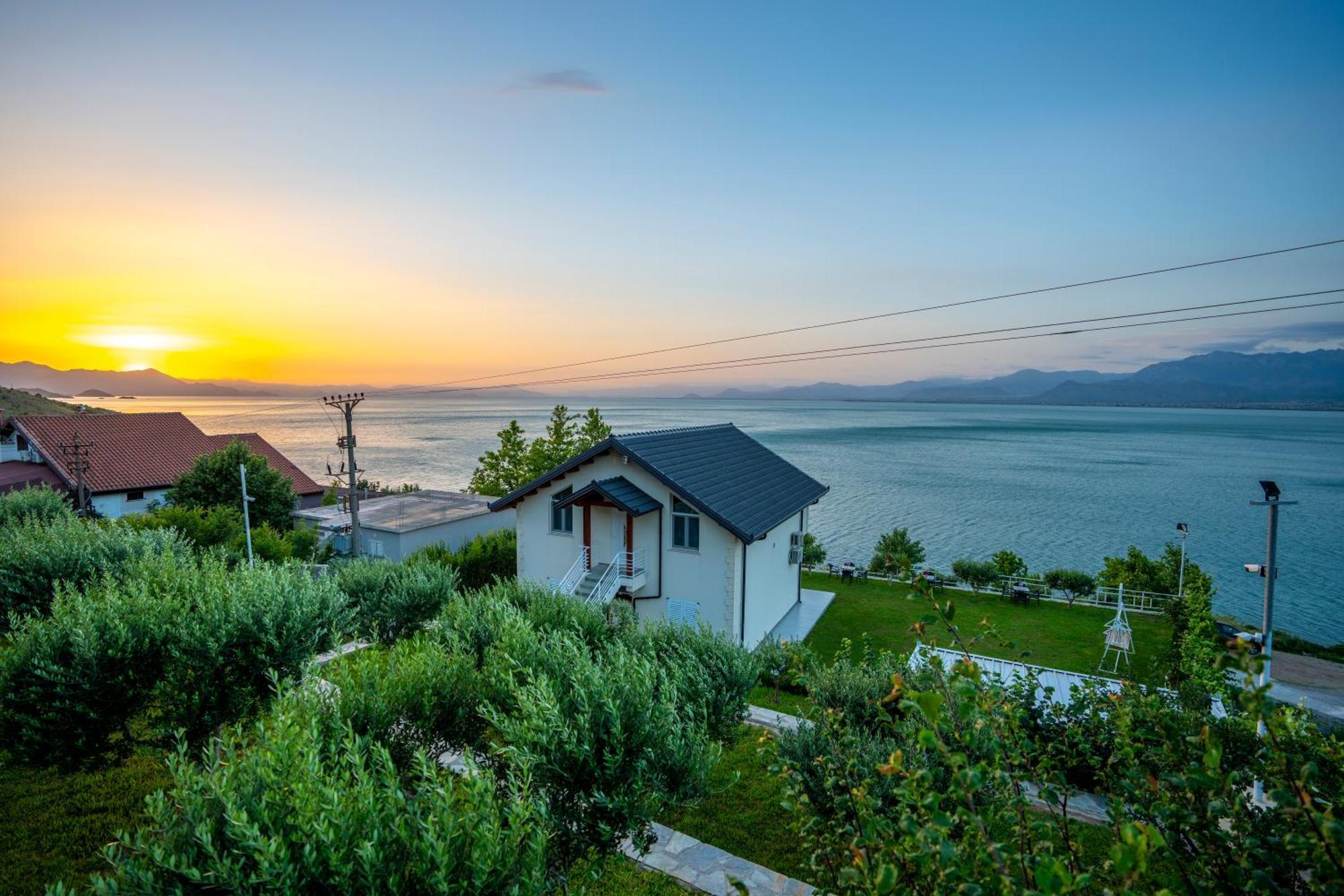 Xhuli Guesthouse Shkodër Exterior foto