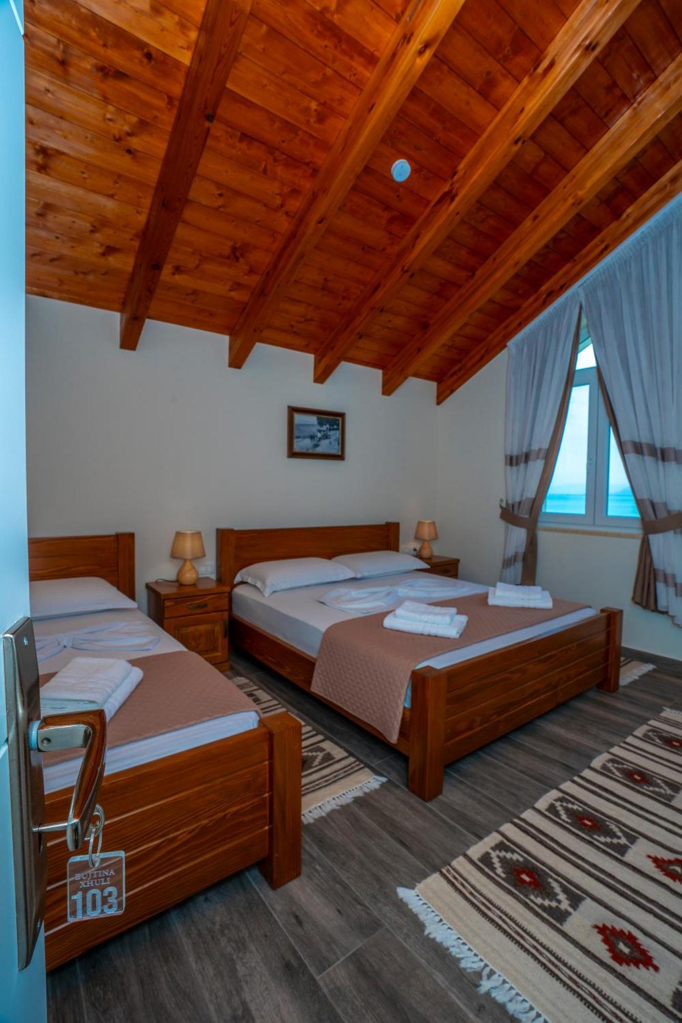 Xhuli Guesthouse Shkodër Exterior foto